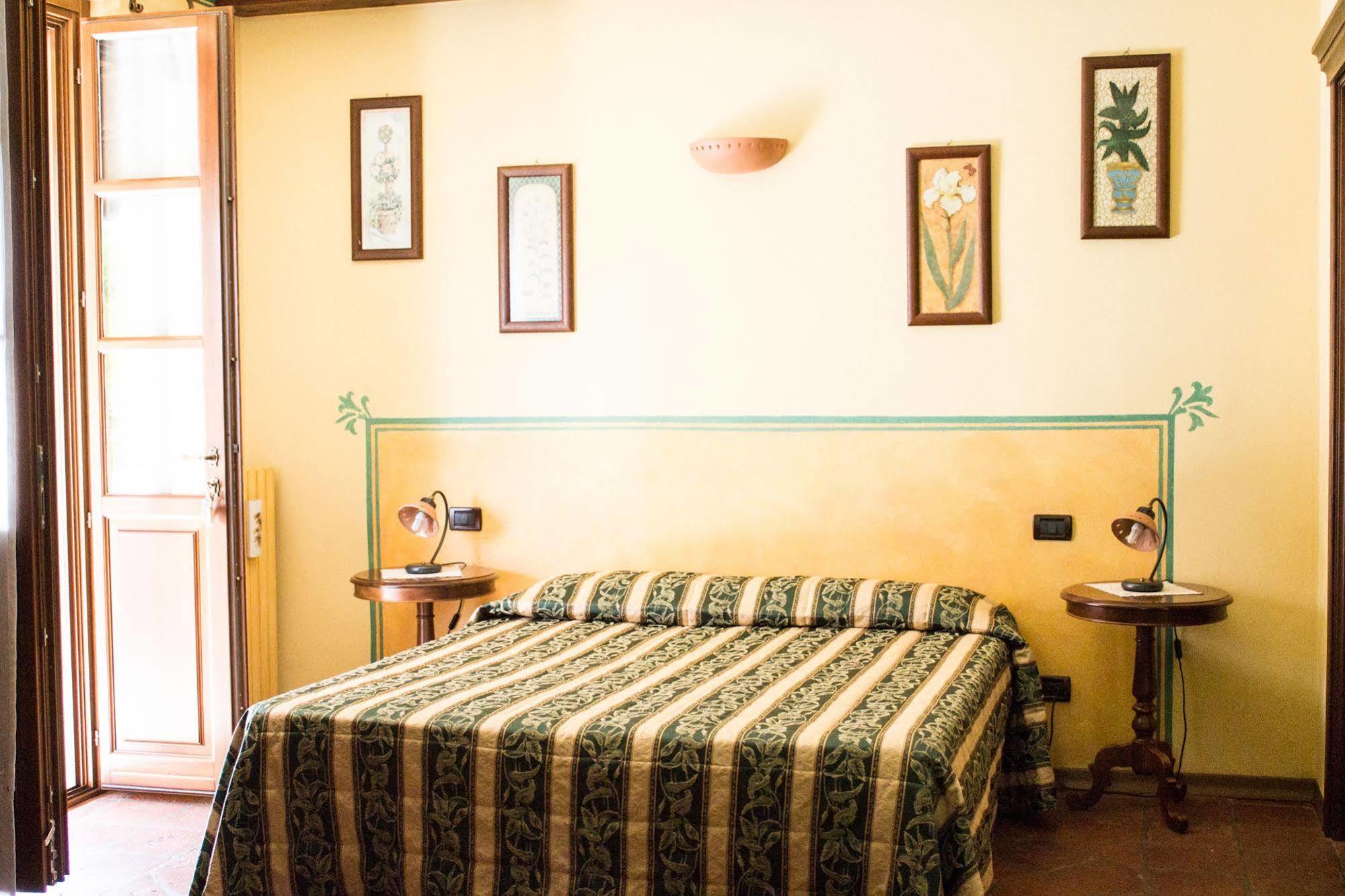 Tigliole B&B Cascina Bellavista מראה חיצוני תמונה